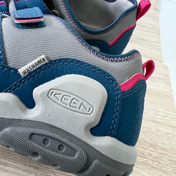 Keen Big Girls Knotch Hollow Casual Sneakers Sz 5 - Picture 8 of 11